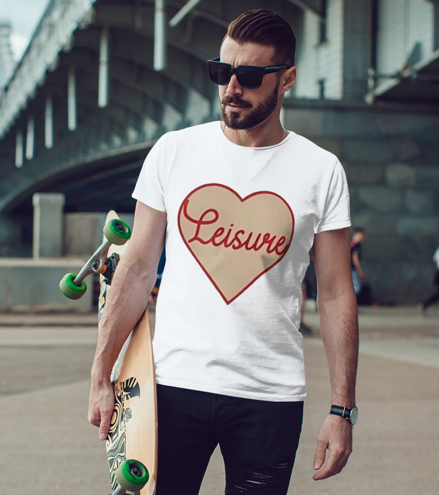 Leisure Heart Vintage Script Style Red T-Shirt