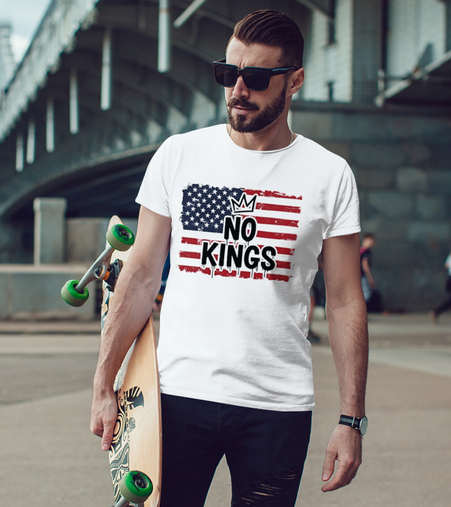 No Kings In America US Flag With Crown Melting Effect T-Shirt