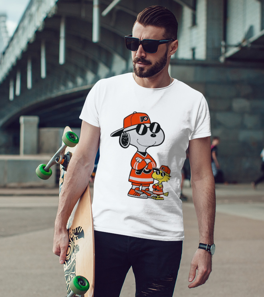 Snoopy Woodstock Philadelphia Flyers NHL Hockey Sunglasses T-Shirt