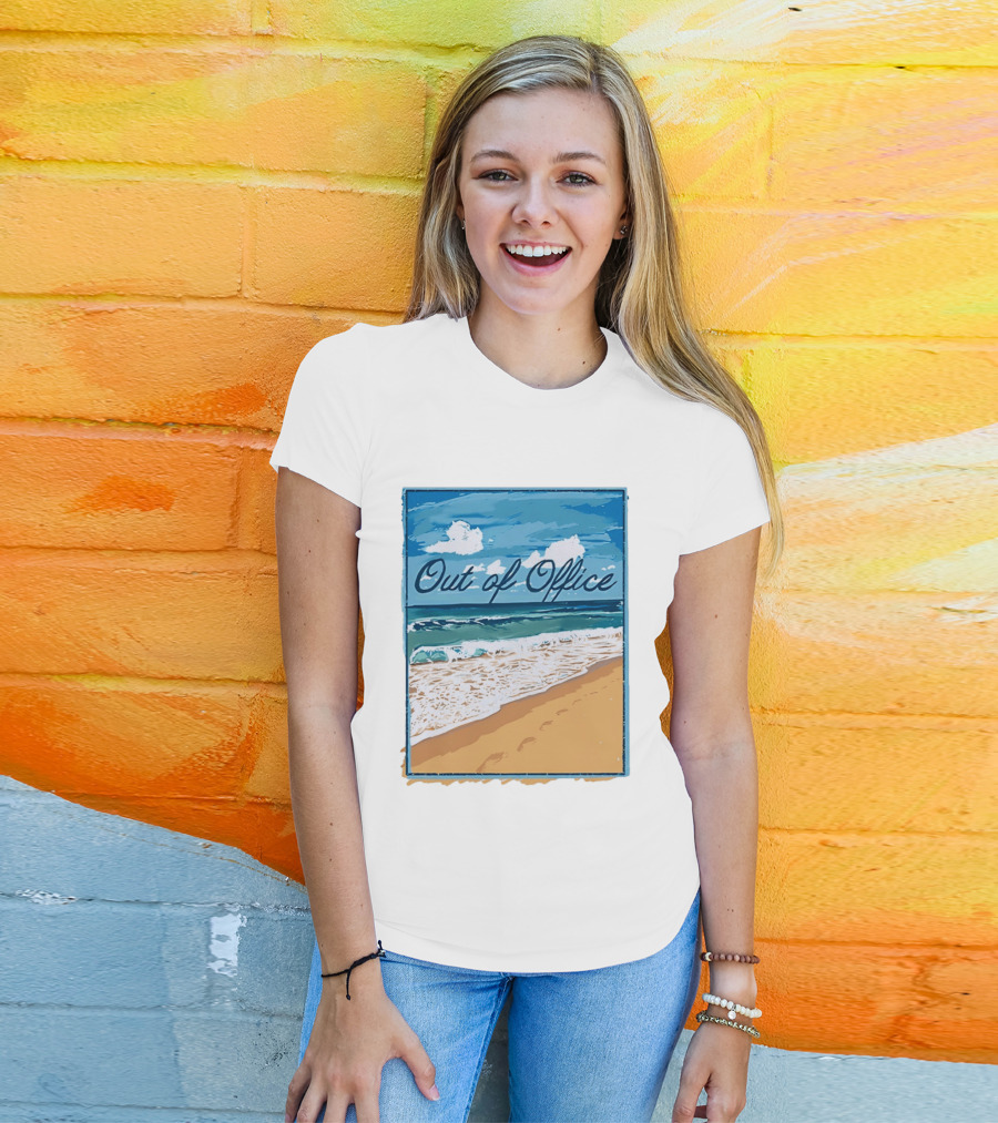 Out Of Office Beach Painting Photo 2025 Blue Sky Ocean Waves Sand T-Shirt
