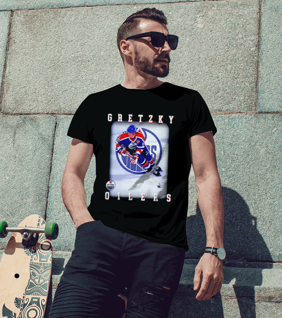 Wayne Gretzky Edmonton Oilers Iconic NHL Legend Action Shot T-Shirt