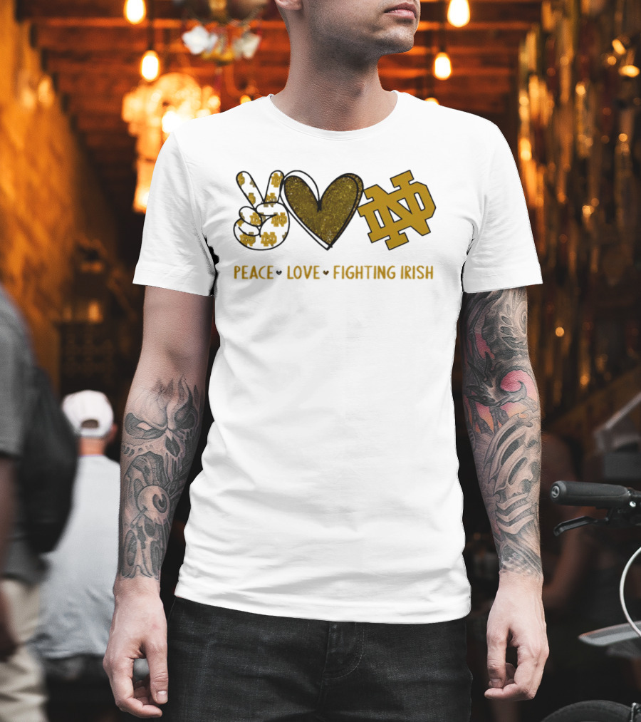 Peace Love Notre Dame Fighting Irish Hand Sign Heart Shape ND T-Shirt