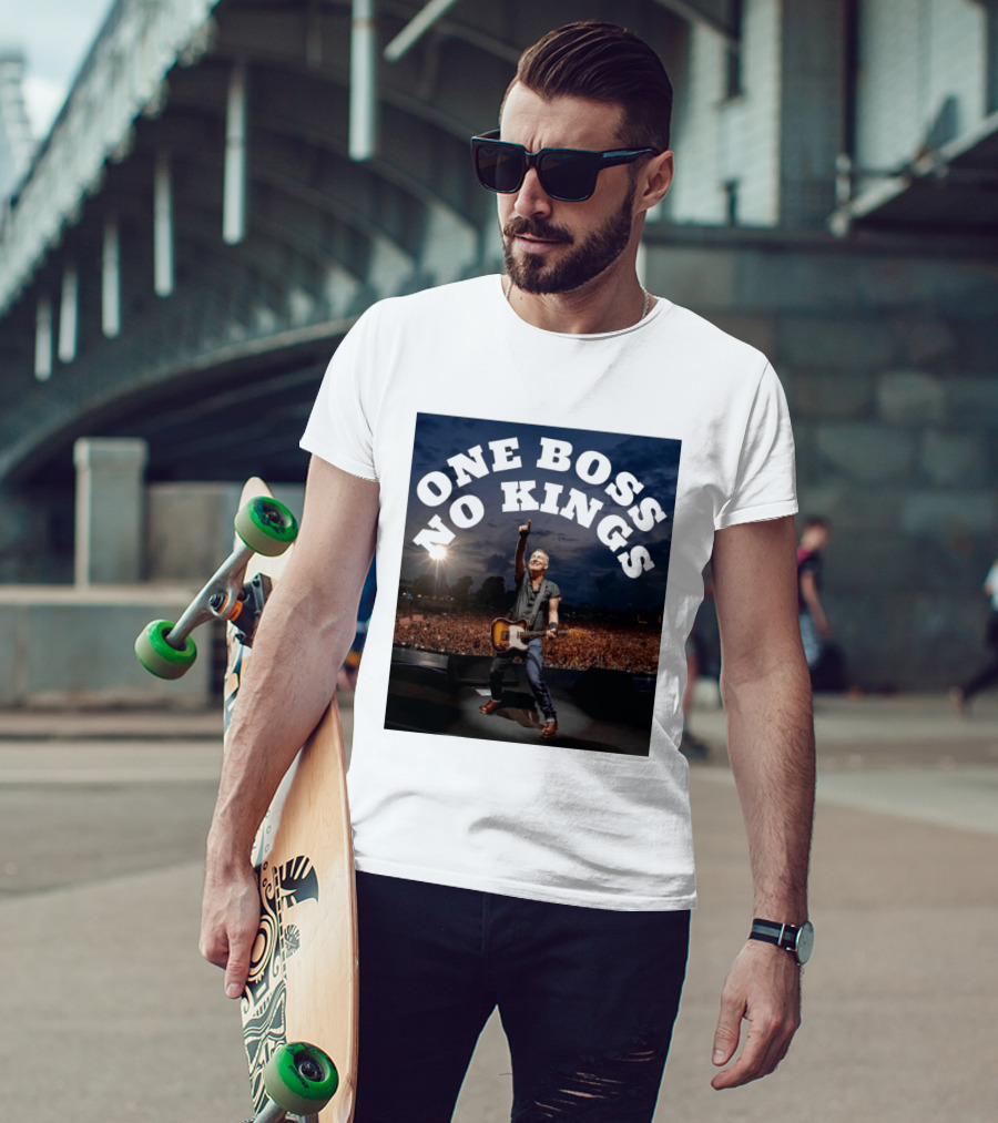One Boss No Kings Bruce Springsteen Live Concert Crowd Performance T-Shirt