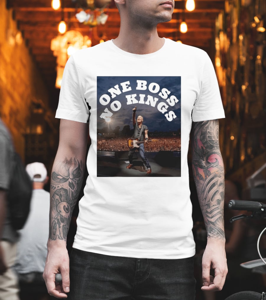 One Boss No Kings Bruce Springsteen Live Concert Crowd Performance T-Shirt