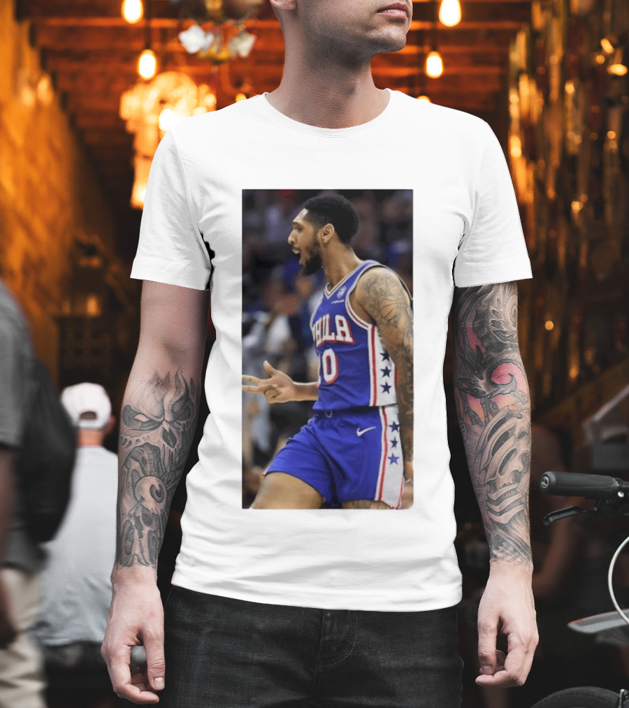 Philadelphia 76ers Robert Covington Number 33 NBA Basketball Sports Jersey Fan Merchandise T-Shirt