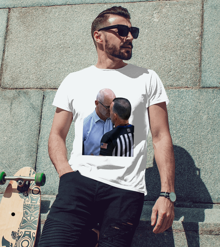 Dan Hurley Uconn Huskies Headbutt Confrontation With Referee Basketball Moment T-Shirt