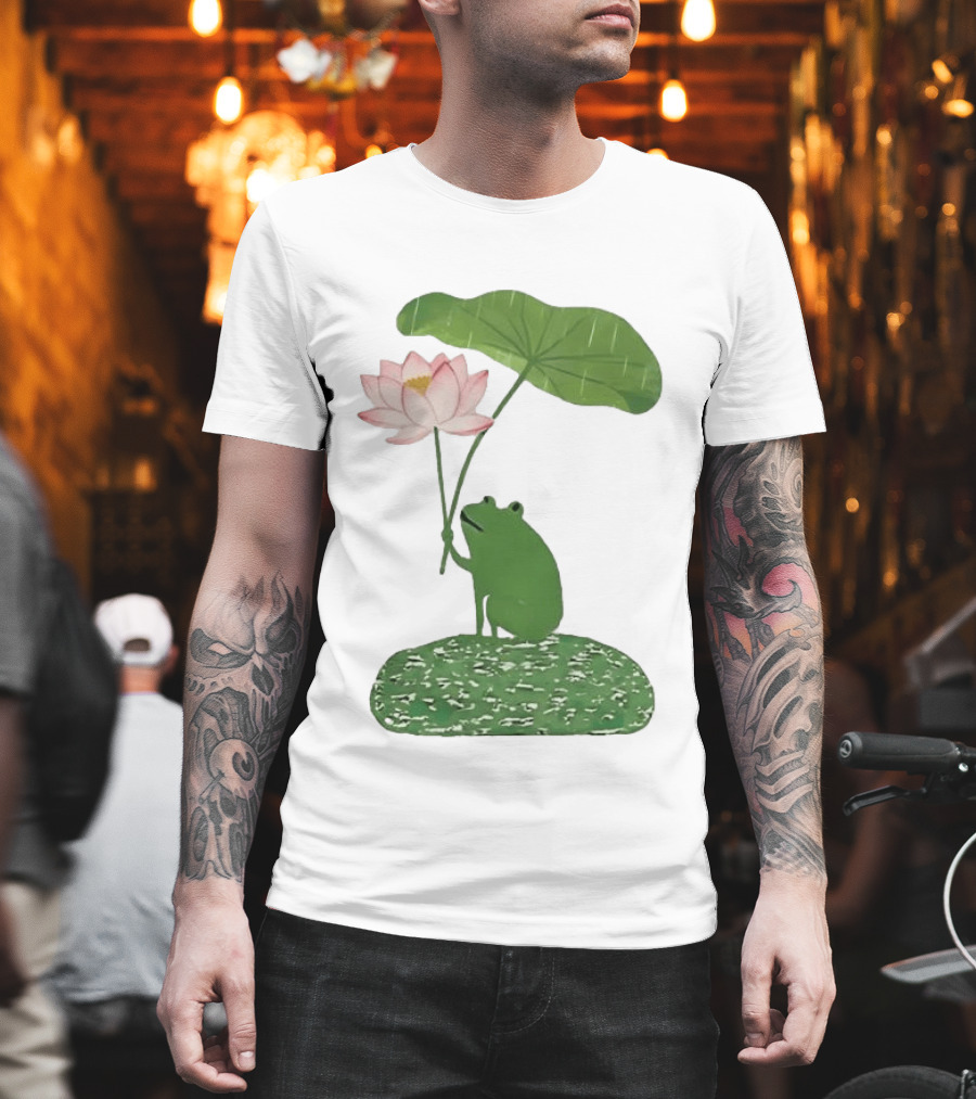 Frog with Lotus Umbrella Under the Rain Meme Cute Nature Scene T-Shirt
