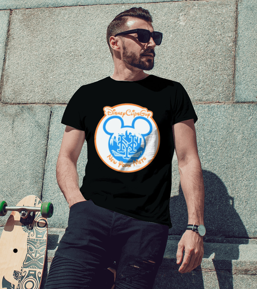 Disney Cups Guy New York Mets Mickey Ears T-Shirt