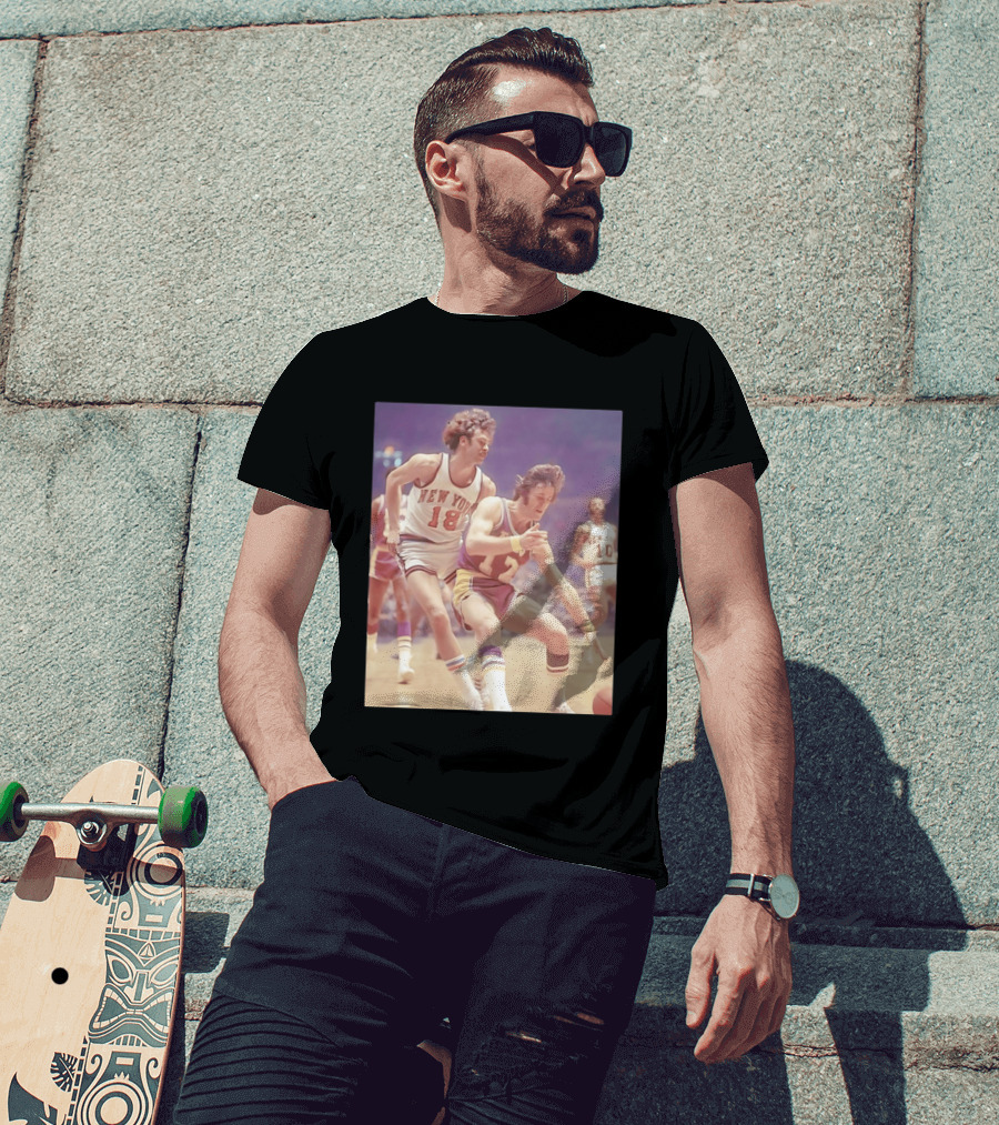 New York 18 Vs Los Angeles 12 Iconic Basketball Legends Phil Jackson Pat Riley Action Moment T-Shirt