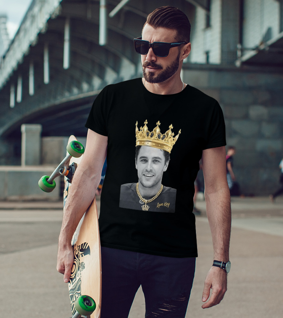 Lyon King Crowned Alex Lyon Buffalo Sabres Hockey T-Shirt
