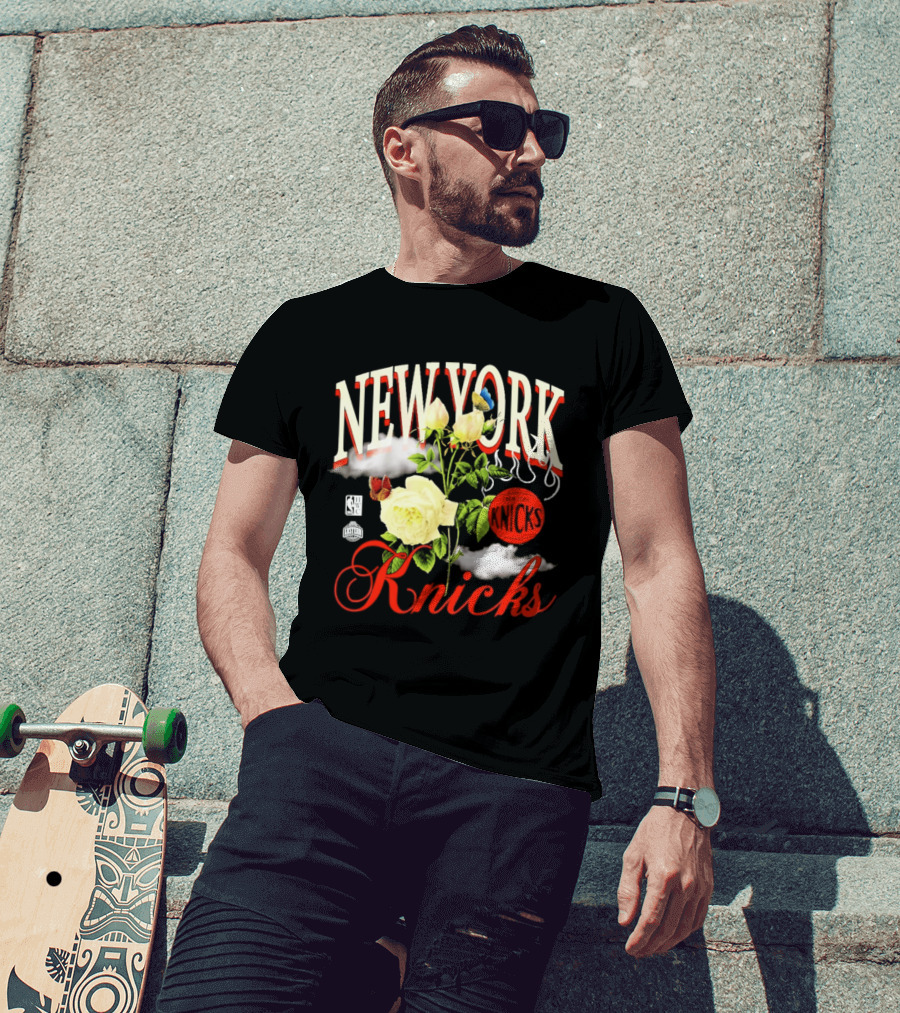 New York Knicks Floral Art With Butterflies And Roses T-Shirt