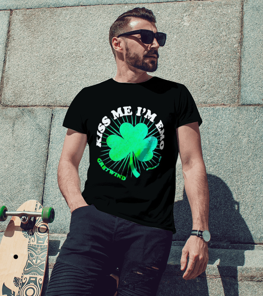 Kiss Me I'm Emo Greywind Shamrock Killarney Ireland T-Shirt