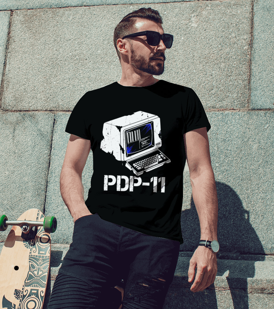 PDP 11 Vintage Computer Terminal Retro Distressed T-Shirt