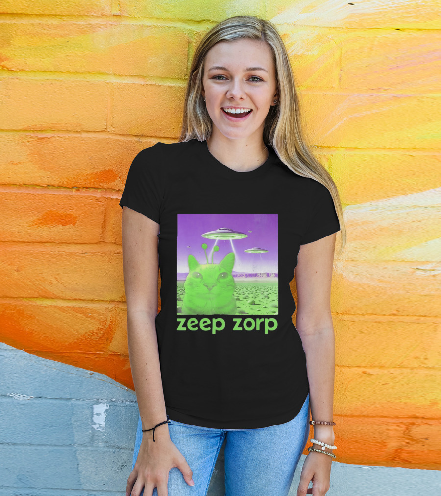 Zeep Zorp Green Cat Alien With UFOs In Space Desert Scenery T-Shirt