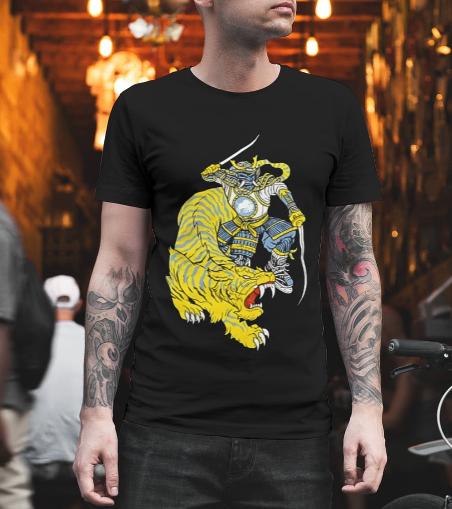 Buffalo Sabres Knight Battling Fierce Sabretooth Tiger T-Shirt