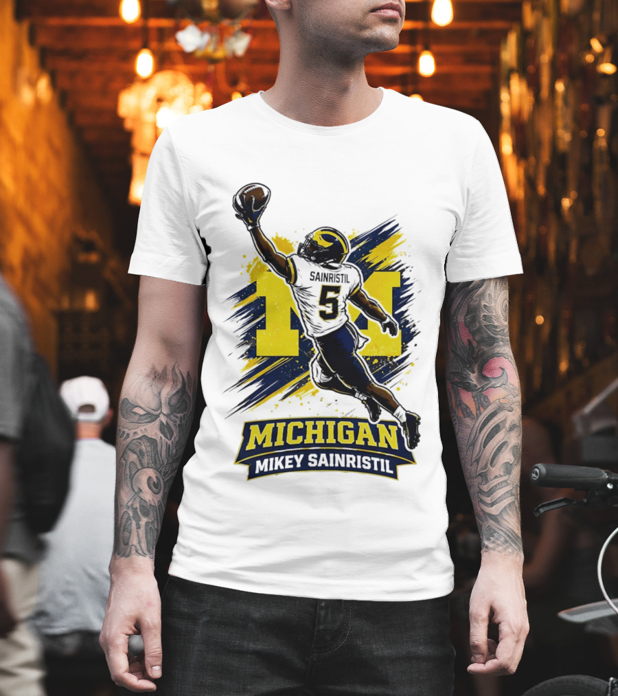 Michigan Mikey Sainristil Catching Football Wolverines Player T-Shirt