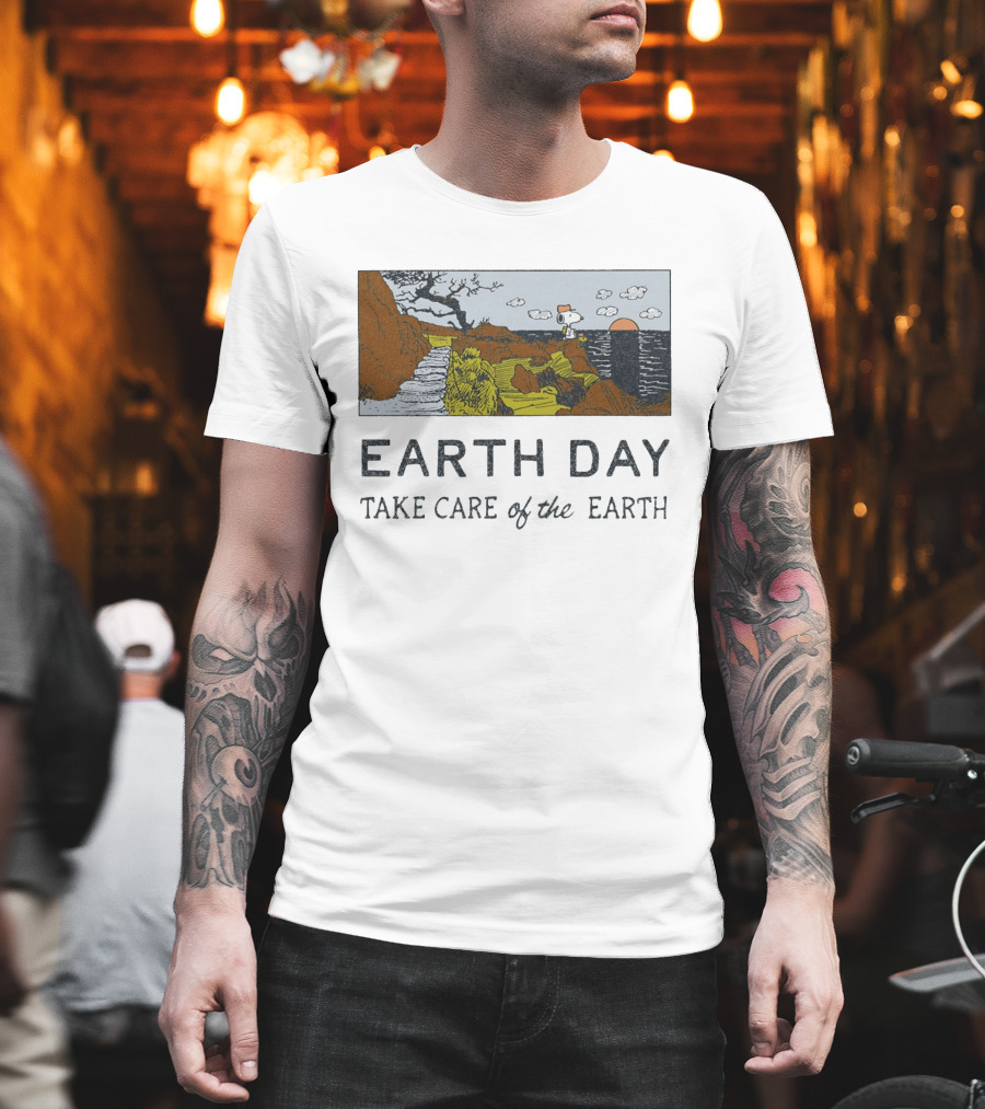 Earth Day Snoopy Woodstock Take Care Of The Earth Sunset Scene T-Shirt