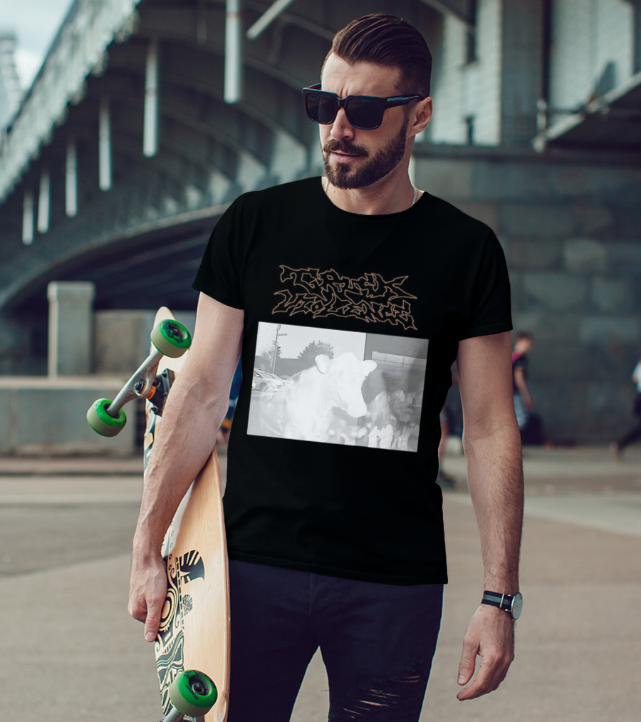 Truck Stop Violence Cow Photo Retro Style Casual Wear T-Shirt