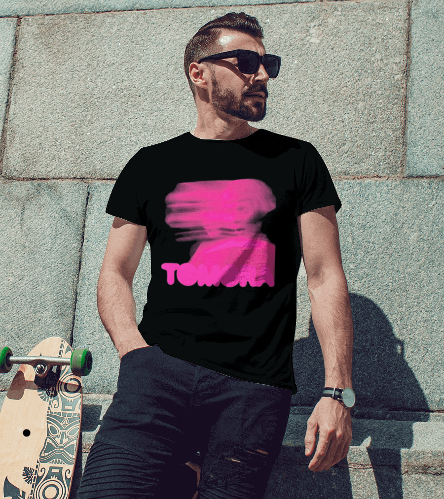 TOMORA Pink Blurred Portrait Friendly Companion T-Shirt