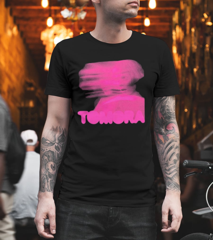TOMORA Pink Blurred Portrait Friendly Companion T-Shirt