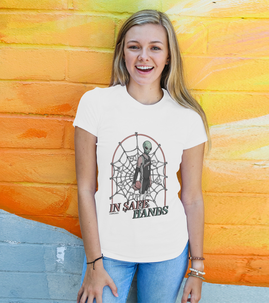 Spurs Victor Wembanyama Alien Spider Theme In Safe Hands T-Shirt