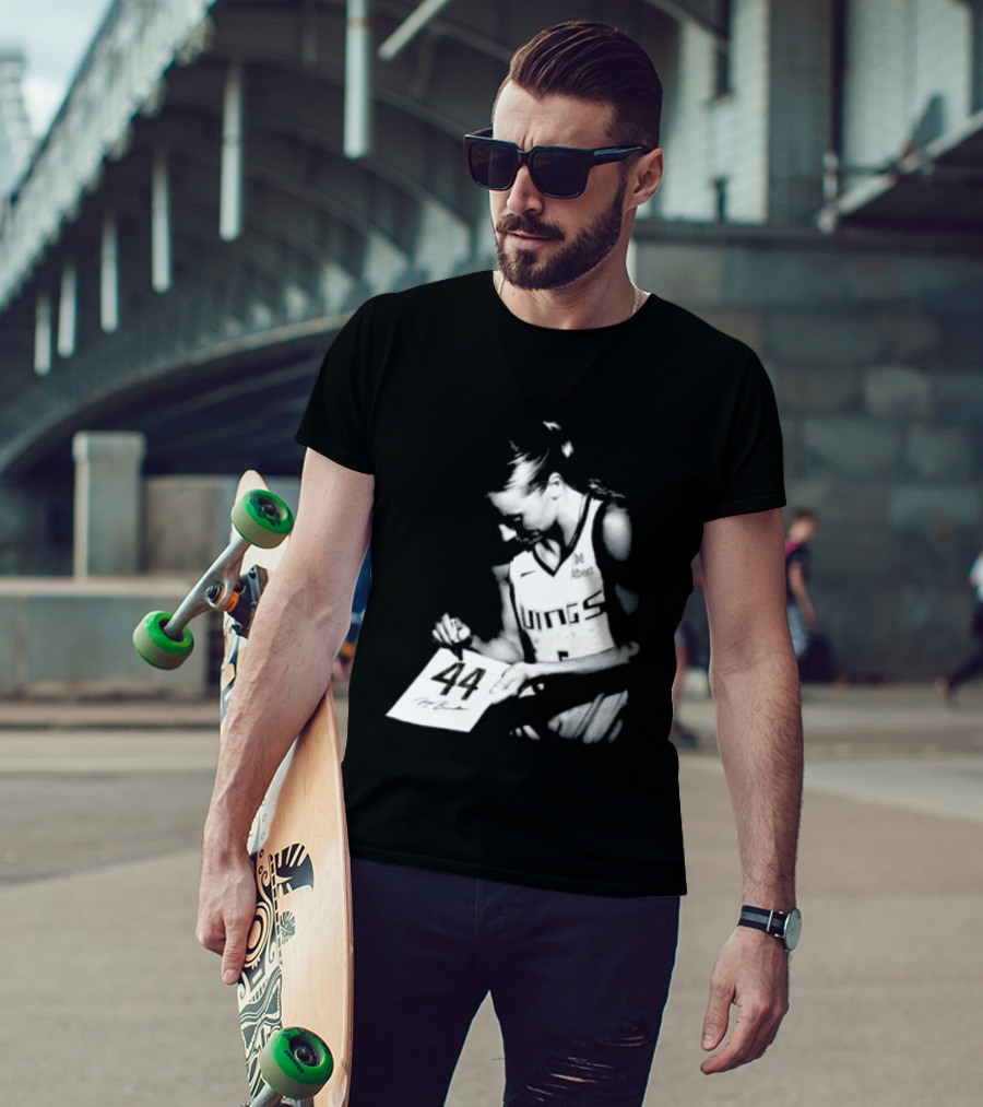 Paige Bueckers 44 Dallas Wings Basketball Women's Team Jersey T-Shirt