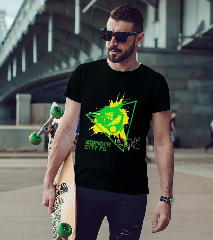 Norwich City FC Junior Crest Splash Triangle T-Shirt
