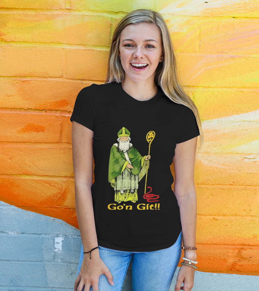 Go'n Git St Patrick Vintage Illustration With Staff And Smoke T-Shirt