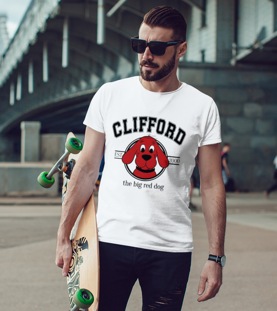 Clifford The Big Red Dog EST 2000 T-Shirt