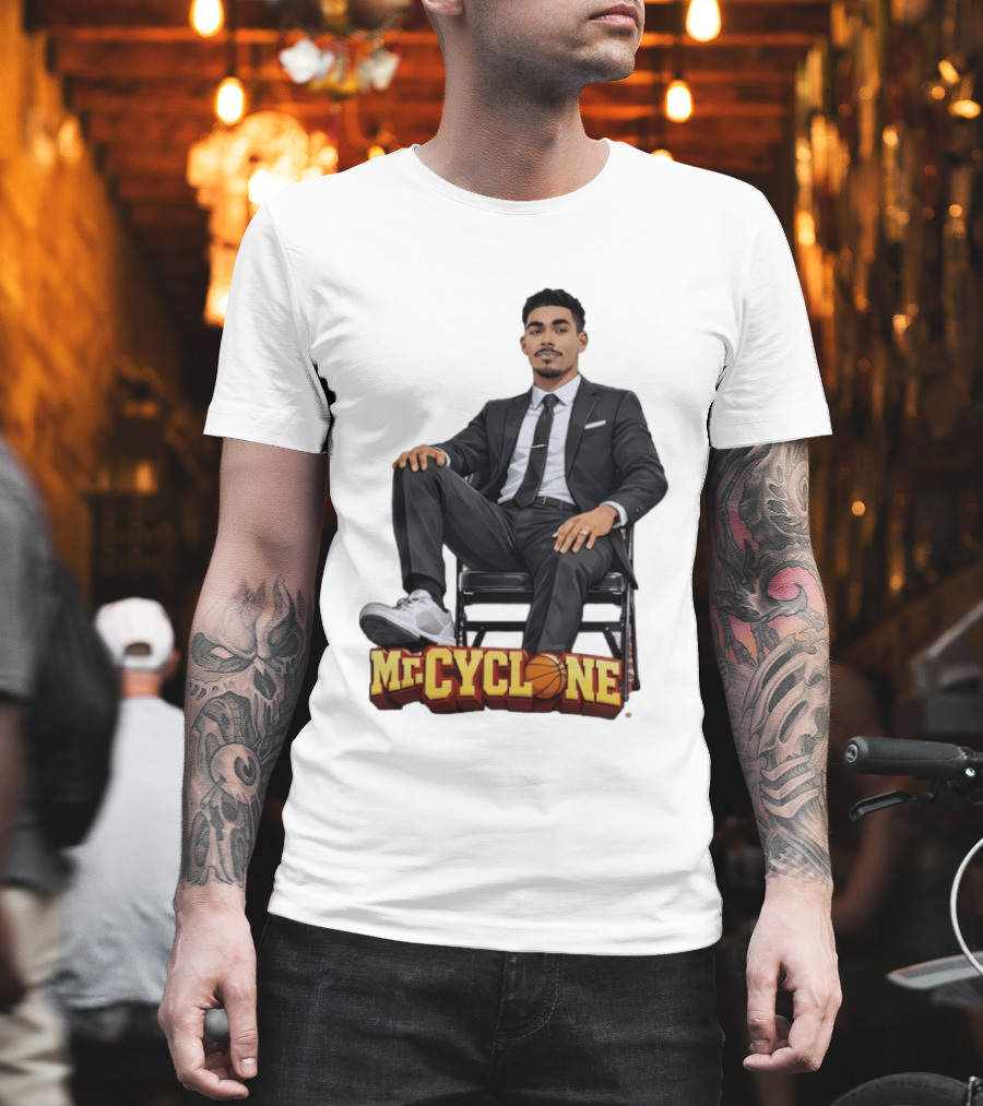 Mr Cyclone Tamin Lipsey In Suit On Chair Iowa State Cyclones T-Shirt