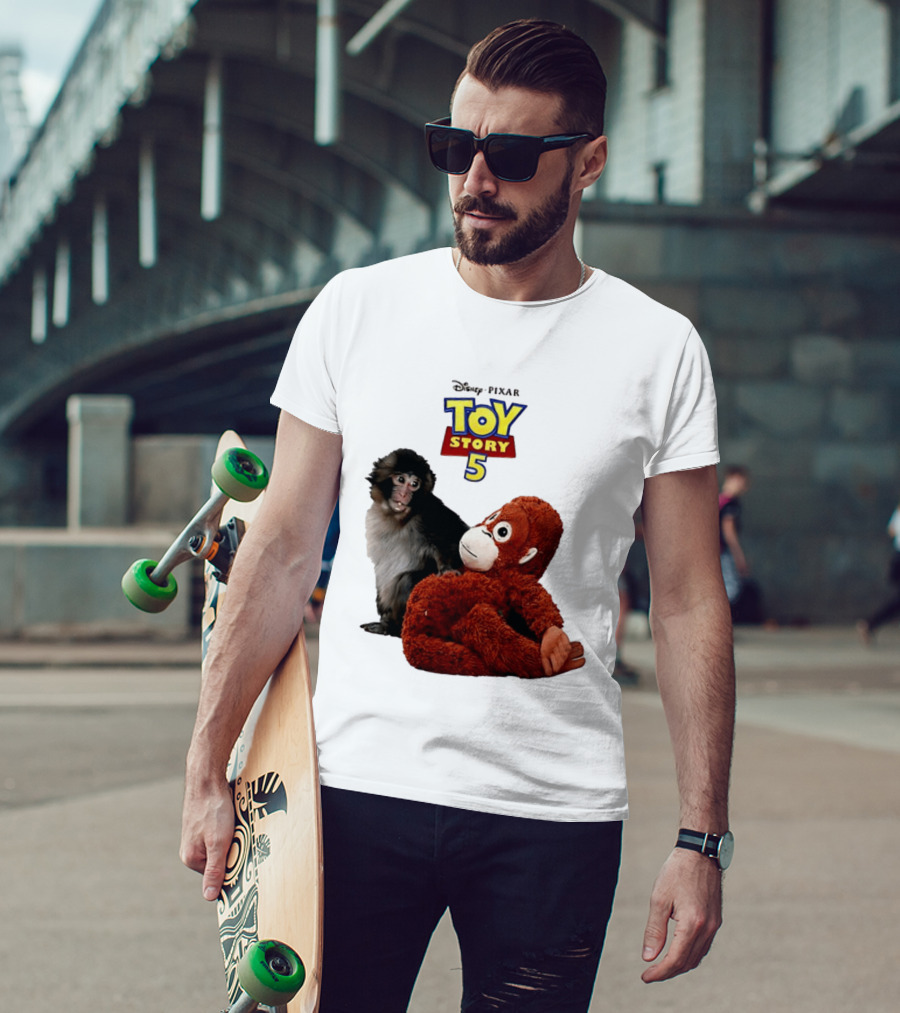 Disney Pixar Toy Story 5 Macaco Punch Stuffed Monkey T-Shirt