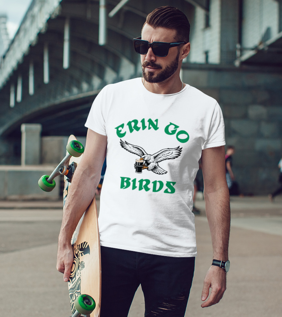 Philadelphia Eagles Erin Go Birds Beer Holding Eagle T-Shirt
