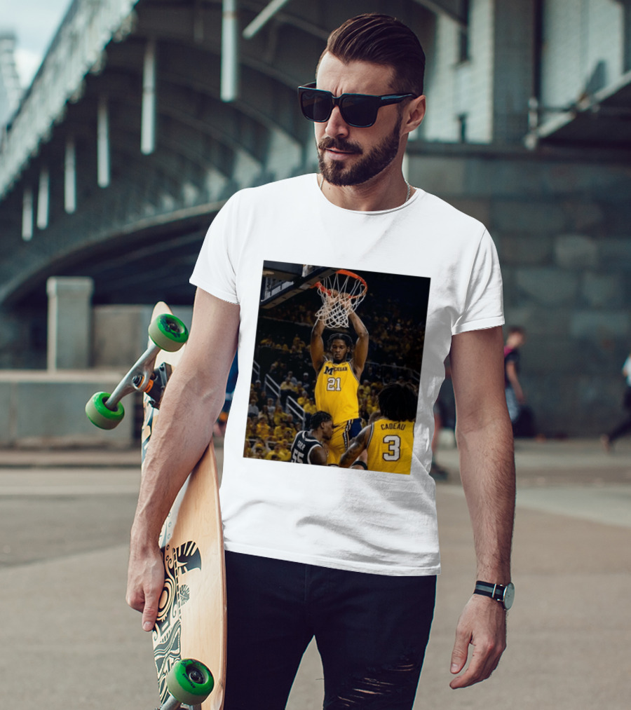 Morez Johnson Jr. Dunk Michigan Vs Carr Cadeau Basketball Moment T-Shirt