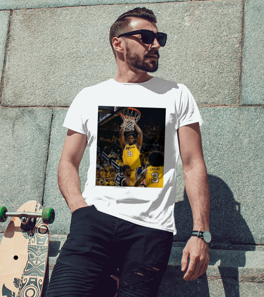 Morez Johnson Jr. Dunk Michigan Vs Carr Cadeau Basketball Moment T-Shirt