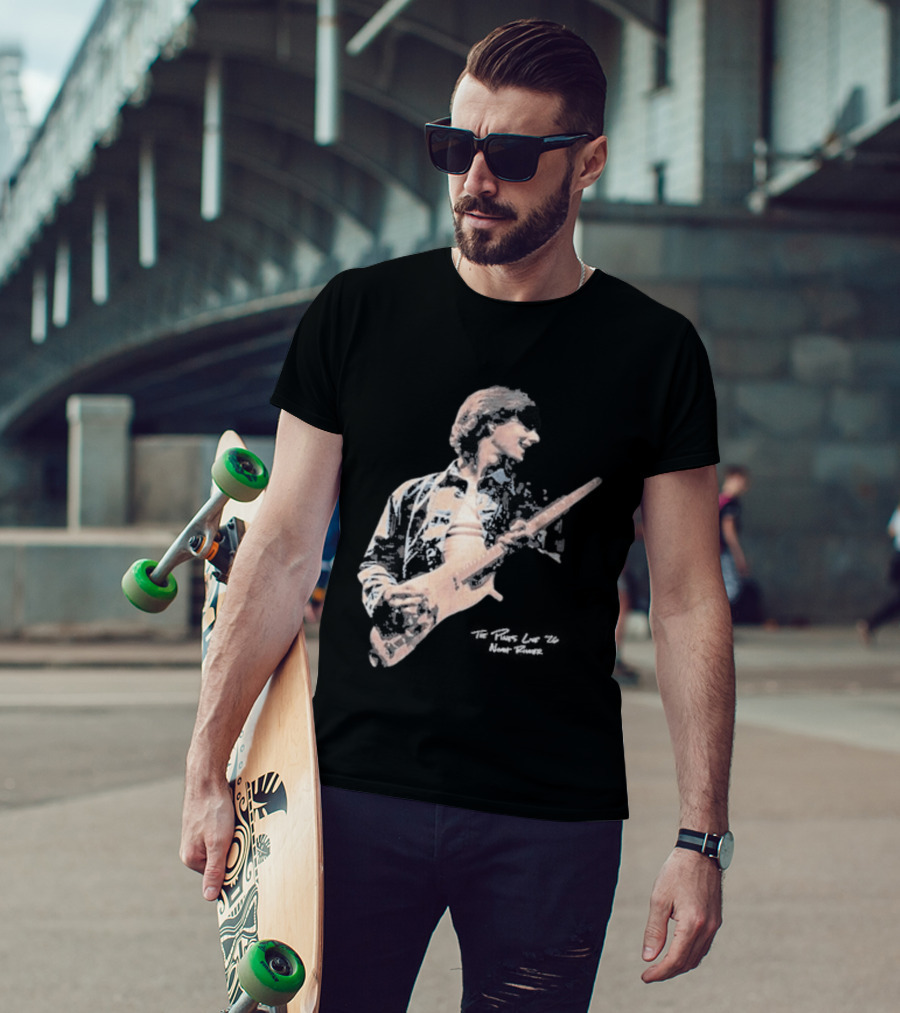 Noah Rinker Spring 2026 Tour Vintage Guitarist T-Shirt