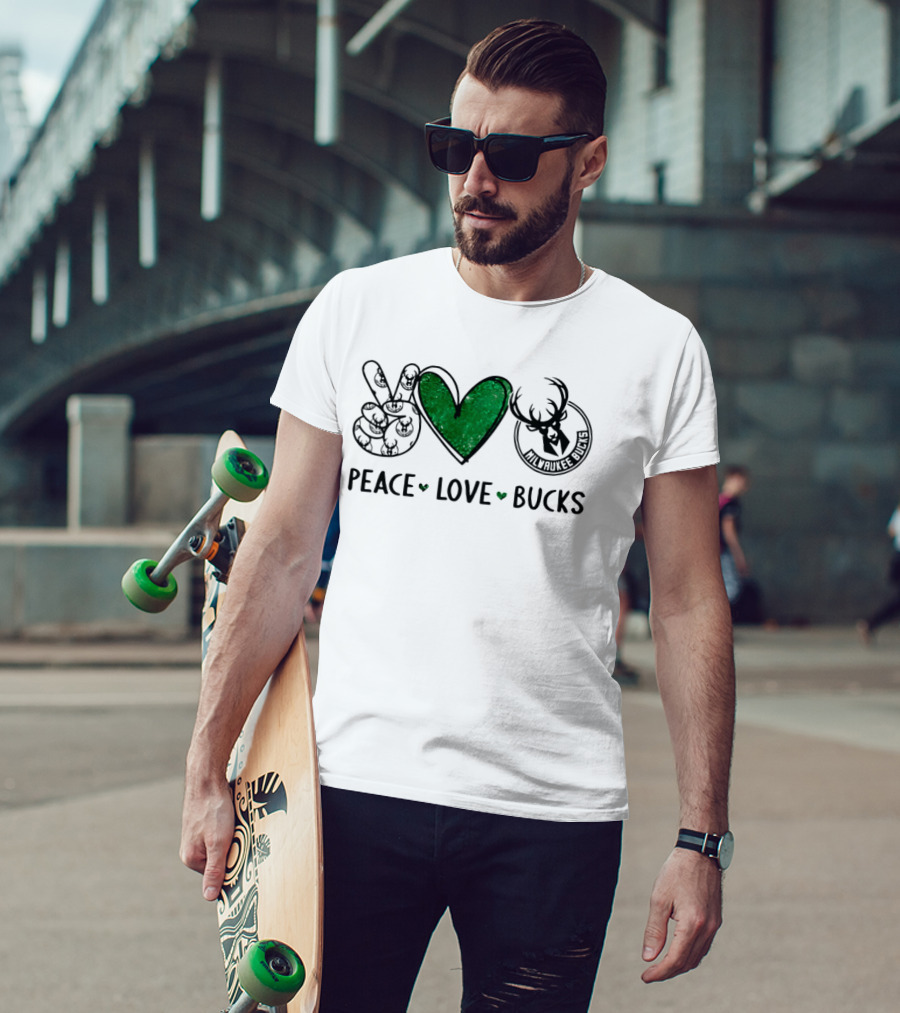 Peace Love Milwaukee Bucks NBA Basketball Team Fan T-Shirt