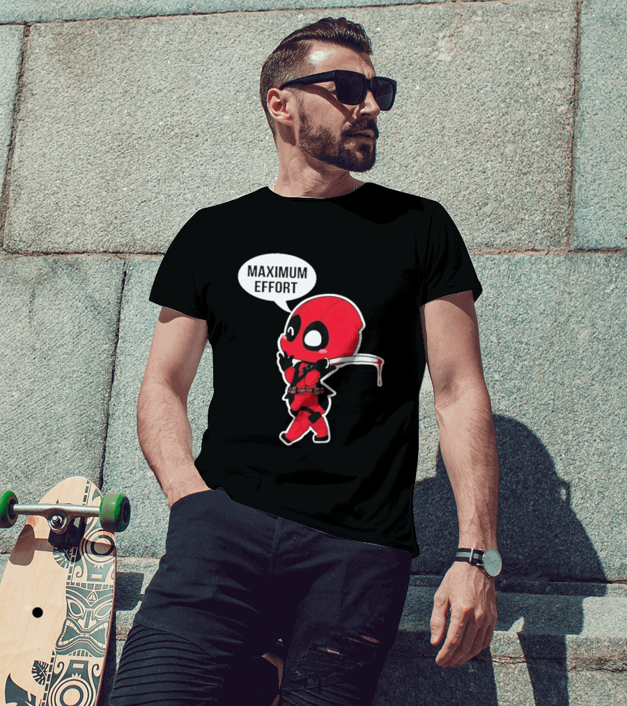 Deadpool Chibi Costume Maximum Effort Speech Bubble T-Shirt
