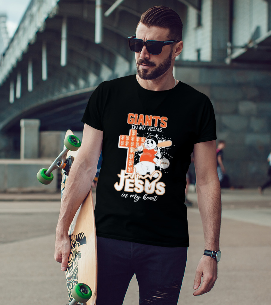 San Francisco Giants In My Veins Jesus In My Heart Baseball Cross Panda T-Shirt