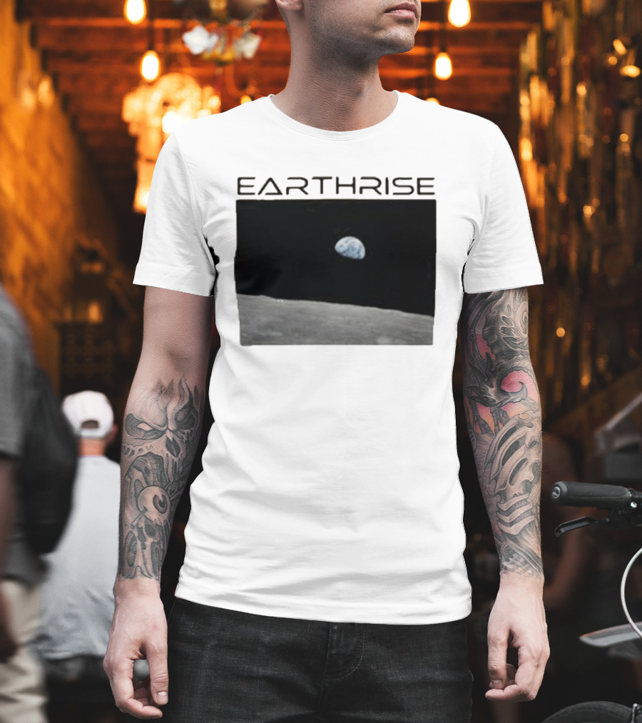 Artemis Mission Earthrise Moon View T-Shirt