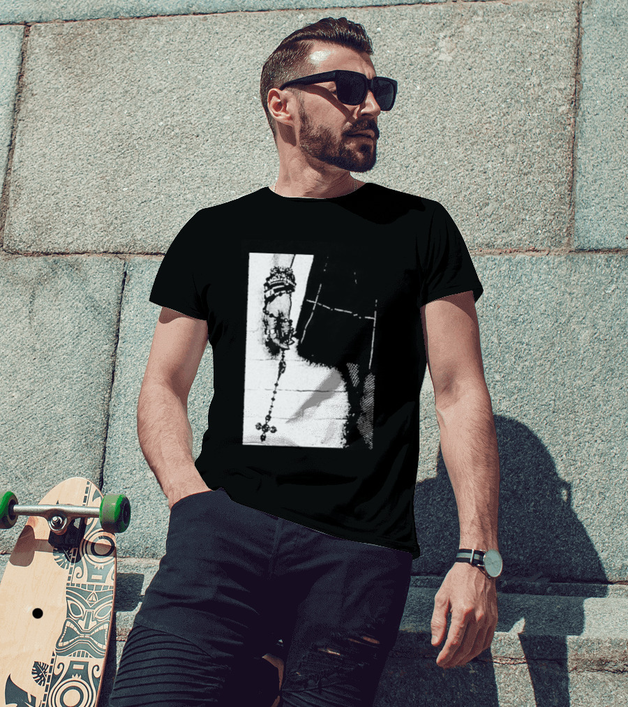 The Pretty Reckless Rosary Baphomet XScreaming T-Shirt