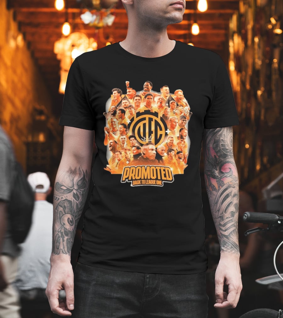 Cambridge United FC Promoted Back To League One 2026 Team Celebration Montage T-Shirt