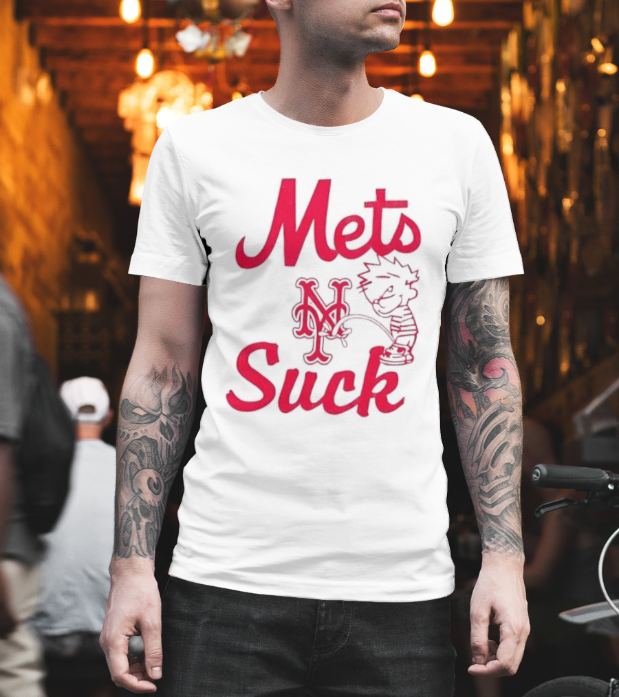 Mets Suck Peeing New York Baseball Fan Humor T-Shirt