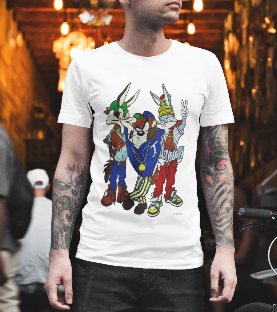 Rare Looney Tunes Hip Hop Bugs Taz Wile E Coyote Peace Sign Pose T-Shirt
