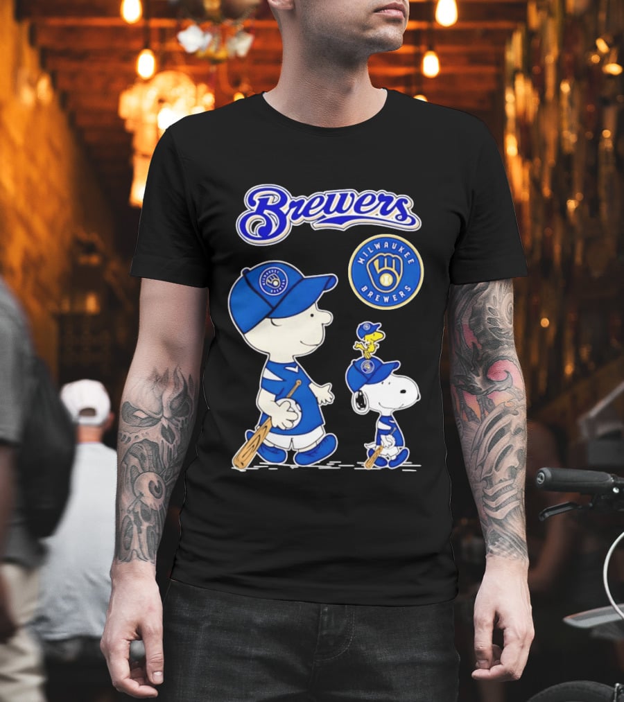 Brewers Charlie Brown Snoopy Woodstock Milwaukee Brewers T-Shirt