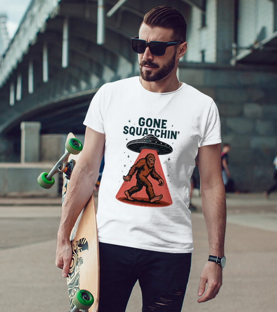 Gone Squatchin' Bigfoot Sasquatch UFO Abduction Beam T-Shirt