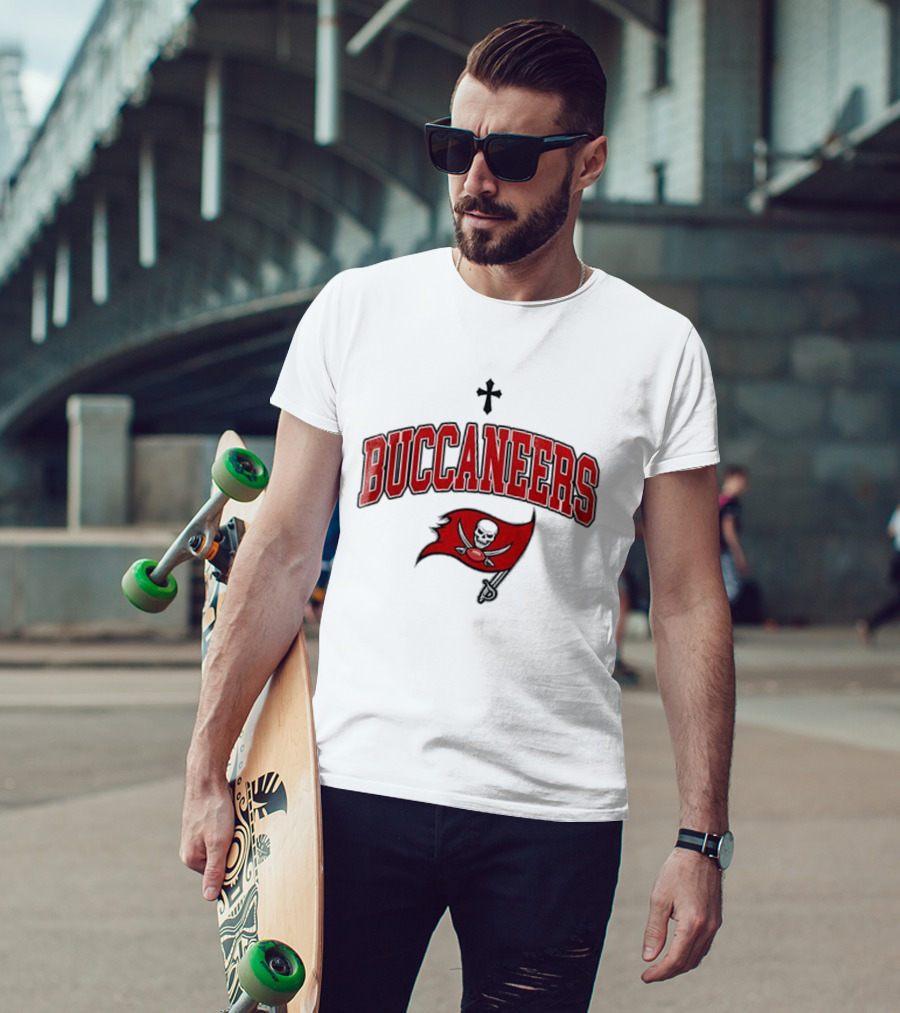 Tampa Bay Buccaneers Jesus Cross Skull Flag Lifetime Member T-Shirt