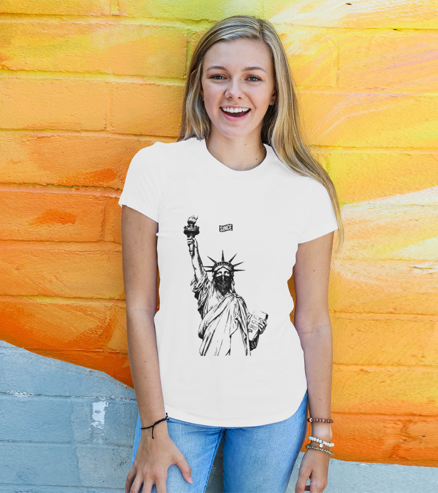 Since 1982 Liberty Statue Vintage New York T-Shirt