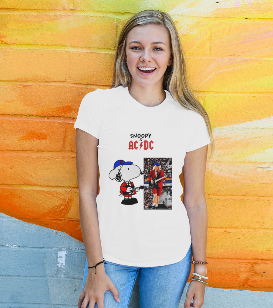 Snoopy Peanuts AC DC Angus Young Rock Concert T-Shirt