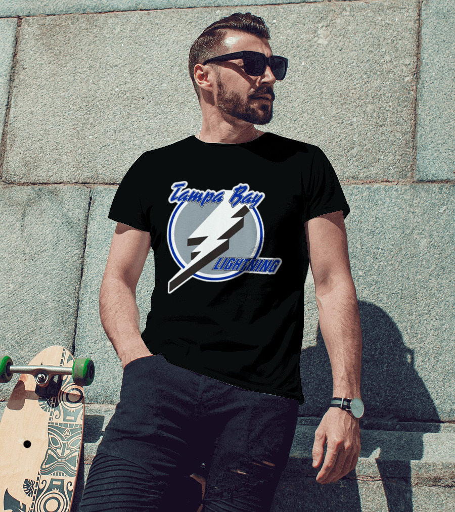 Tampa Bay Lightning 90s Vintage Style Retro Classic NHL Team T-Shirt