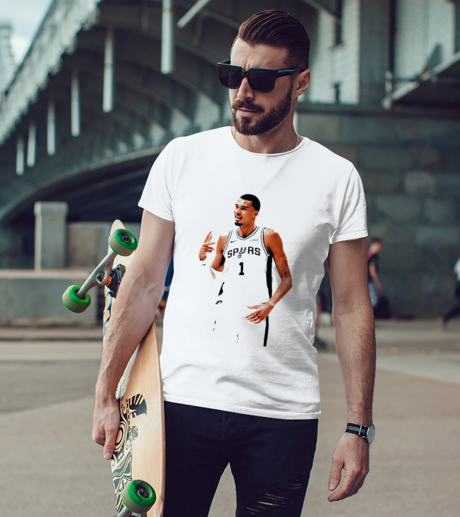 Victor Wembanyama Spurs Number 1 Rock Hand Gesture T-Shirt